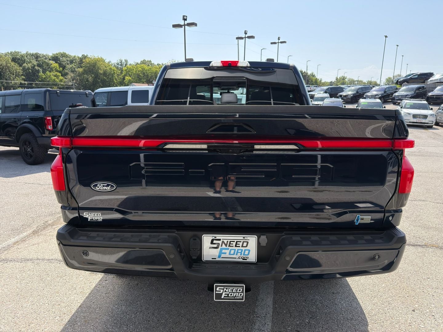 2024 Ford F-150 Lightning LARIAT