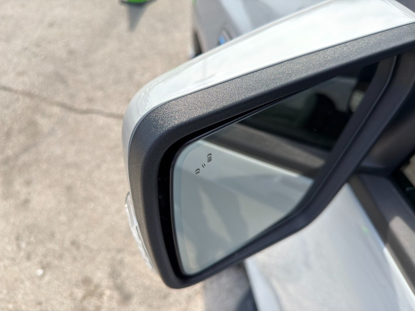 2024 Ford F-150 Lightning Platinum