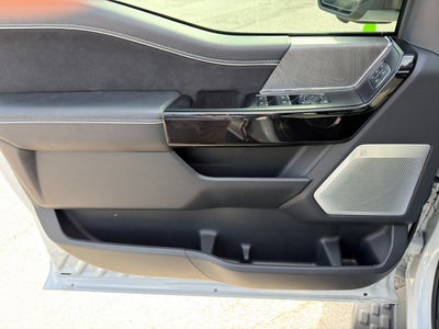 2024 Ford F-150 Lightning Platinum