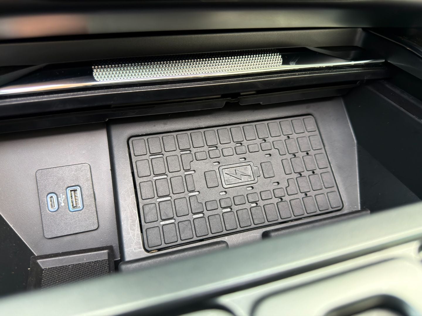 2024 Ford F-150 Lightning Platinum