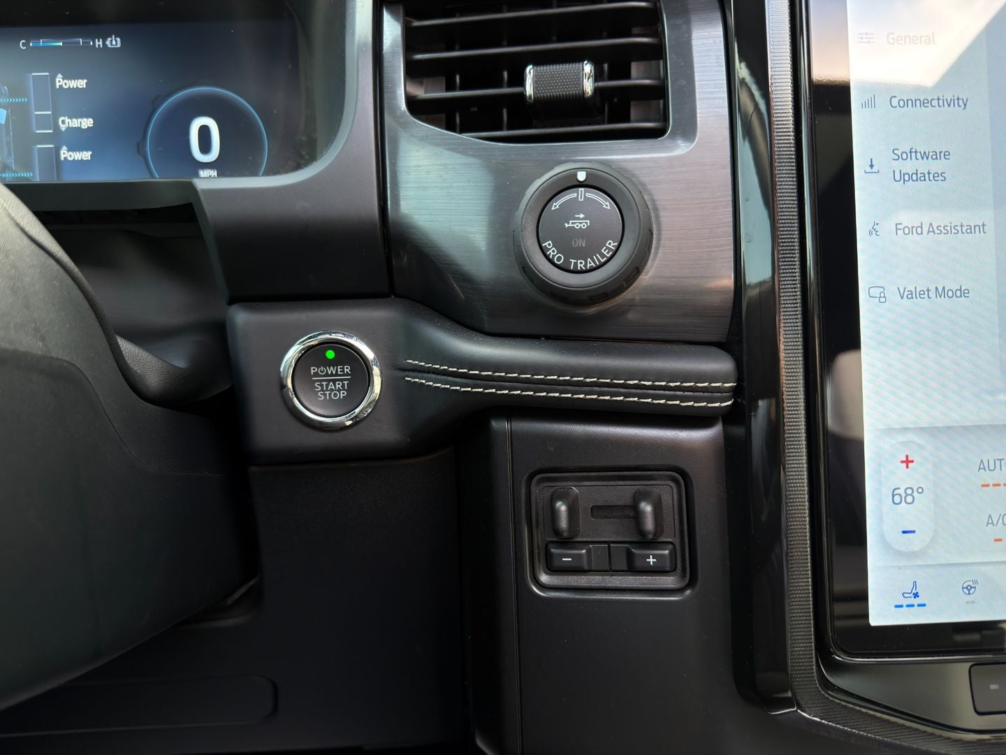 2024 Ford F-150 Lightning Platinum