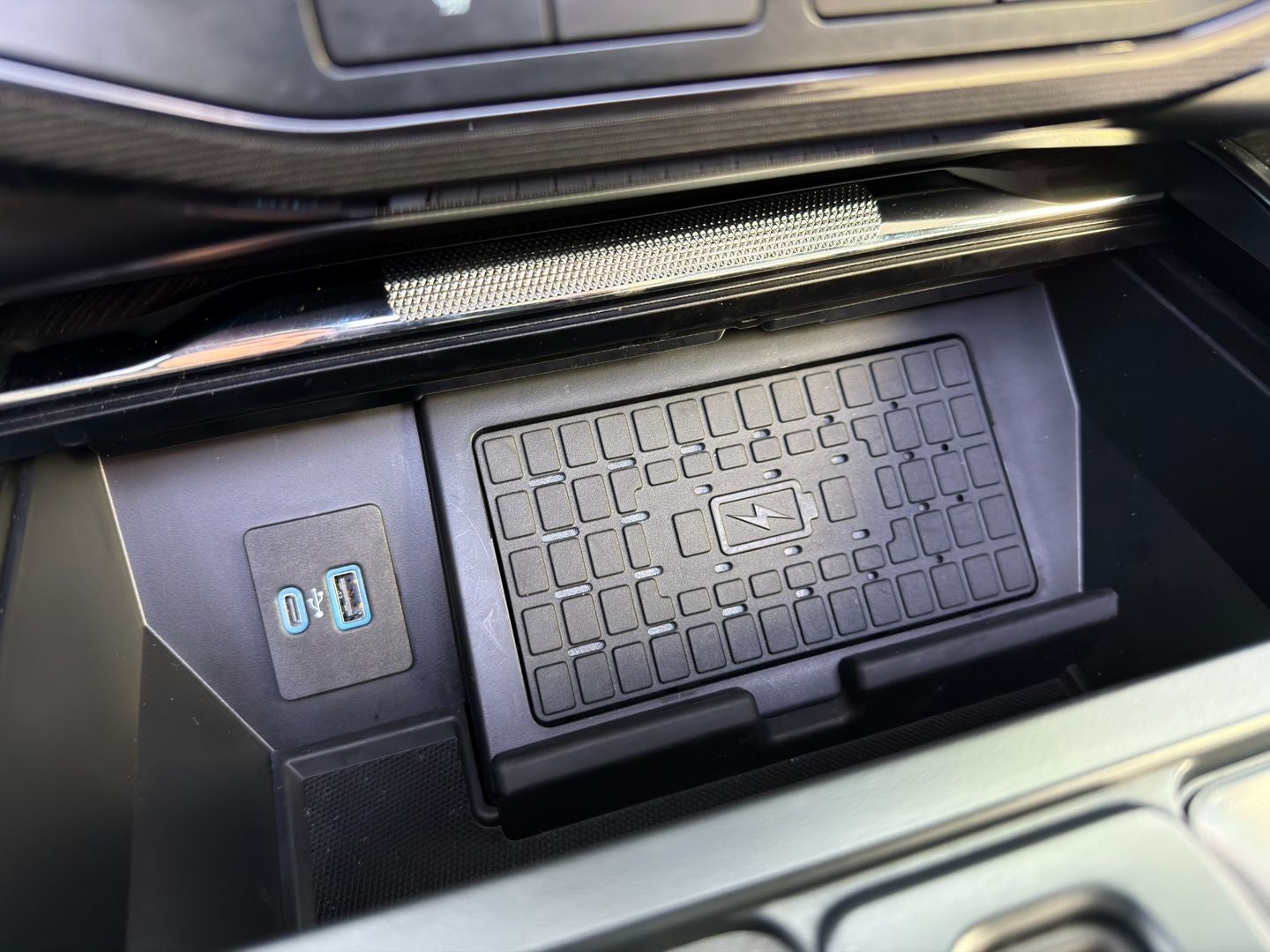 2024 Ford F-150 Lightning Platinum