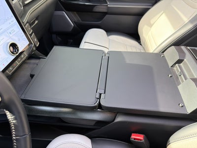 2024 Ford F-150 Lightning Platinum