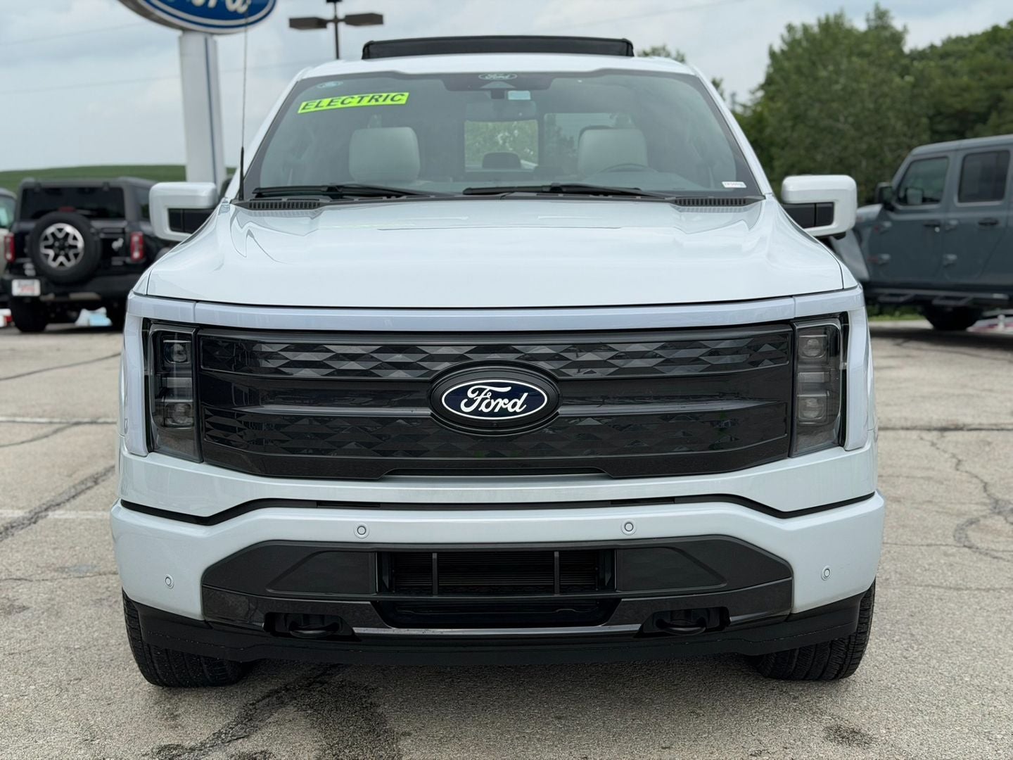 Used 2025 Ford F-150 Lightning Platinum with VIN 1FT6W7L76SWG18174 for sale in Kansas City