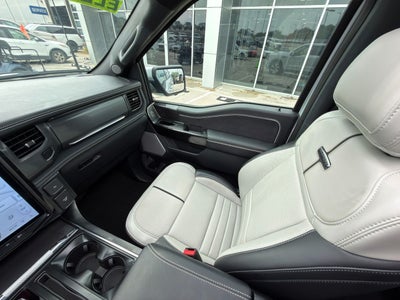 2025 Ford F-150 Lightning Platinum