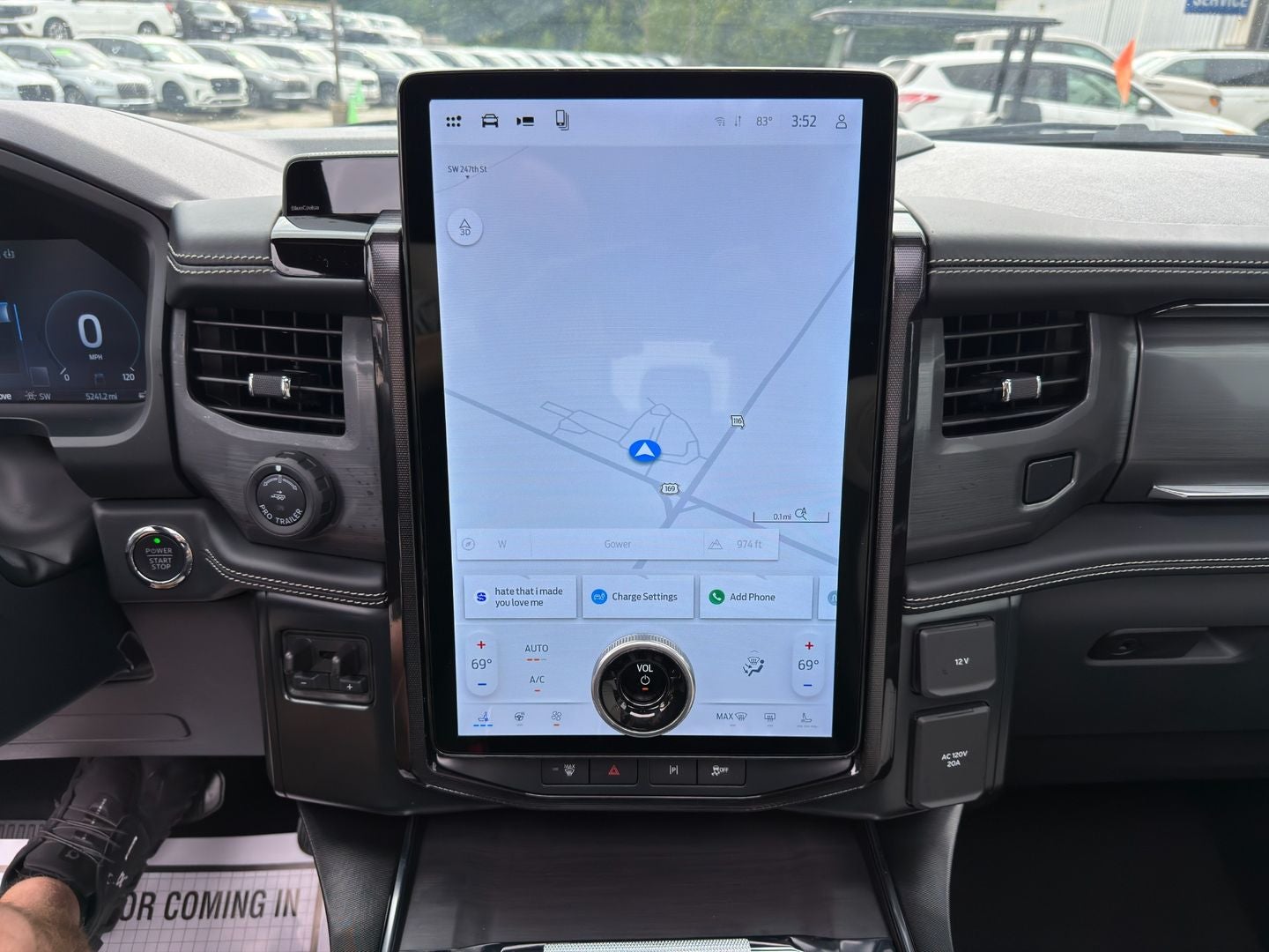 2025 Ford F-150 Lightning Platinum