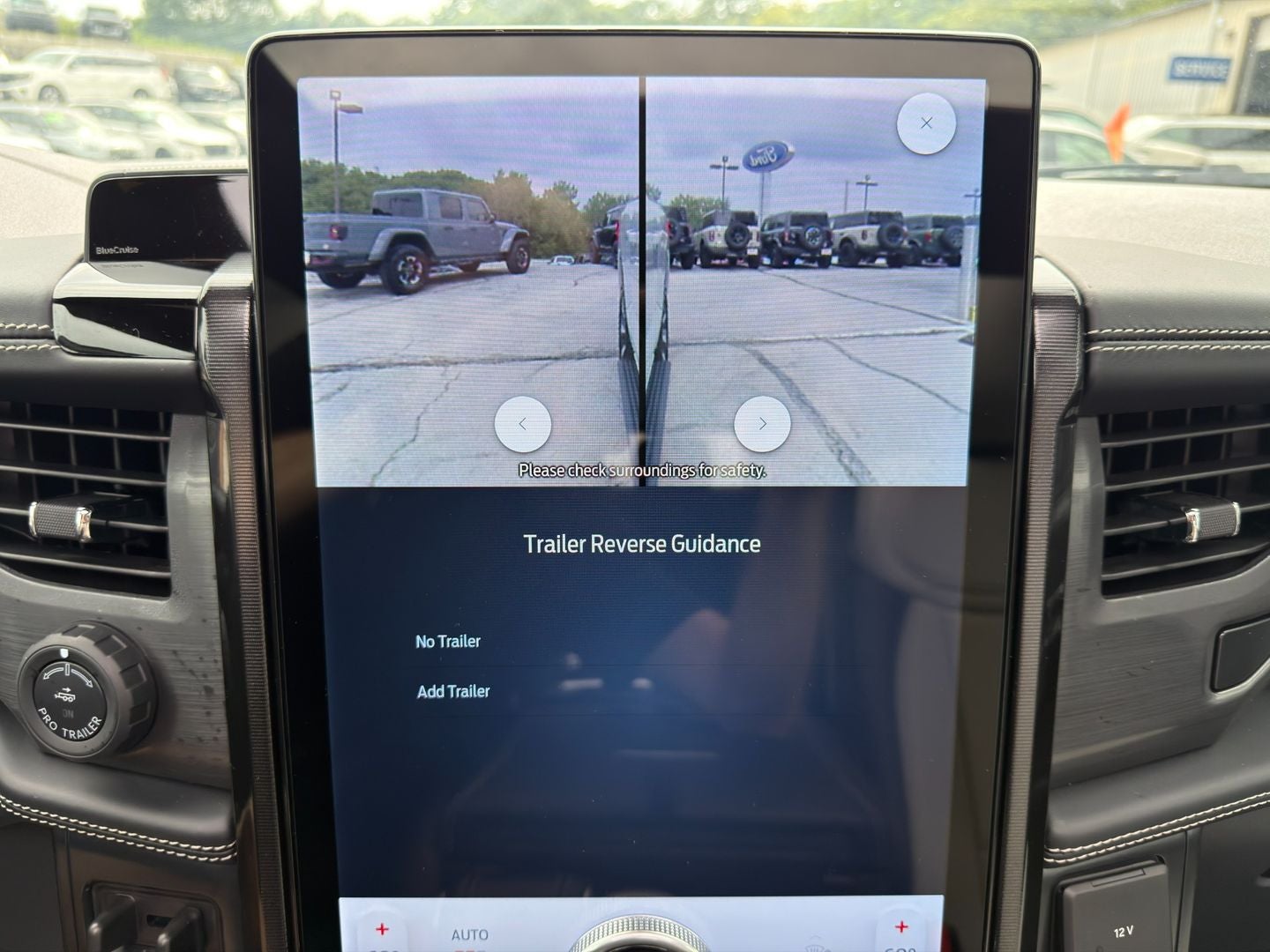 2025 Ford F-150 Lightning Platinum