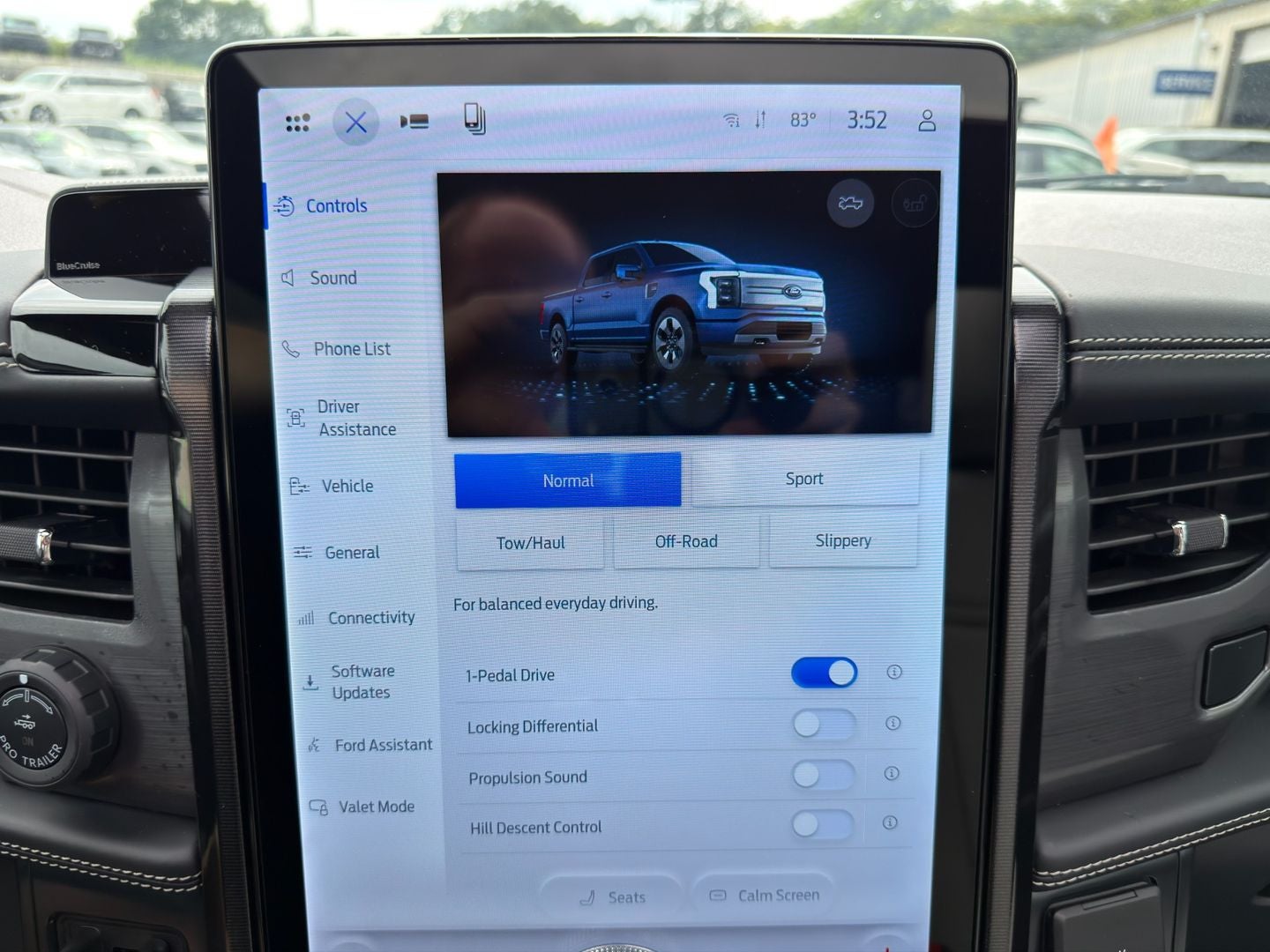 2025 Ford F-150 Lightning Platinum