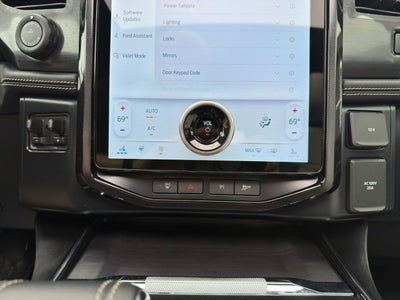 2025 Ford F-150 Lightning Platinum