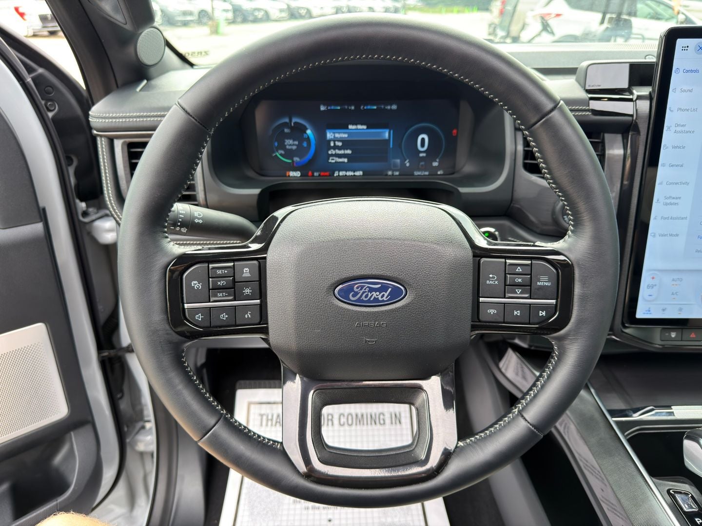 2025 Ford F-150 Lightning Platinum