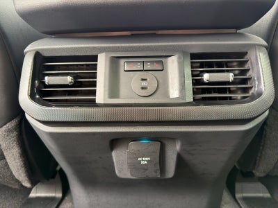 2025 Ford F-150 Lightning Platinum