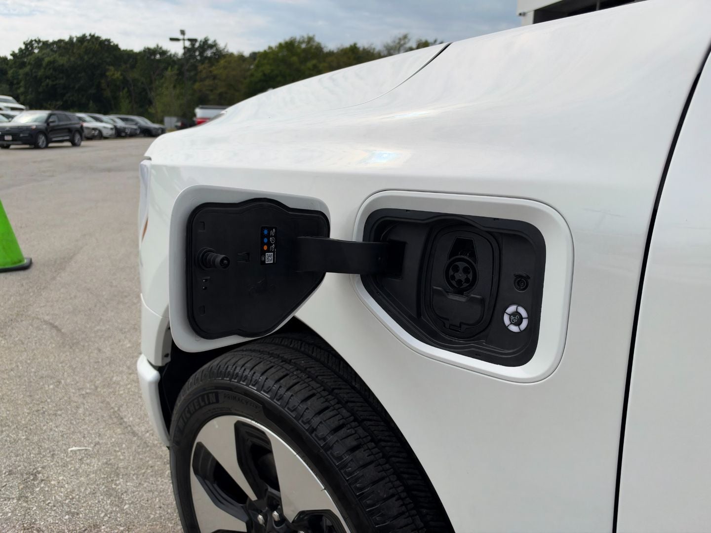 2025 Ford F-150 Lightning Platinum