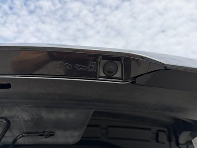 2025 Ford F-150 Lightning Platinum