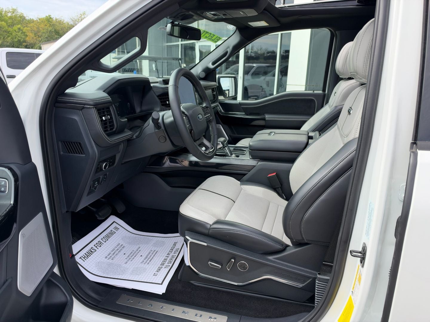 2025 Ford F-150 Lightning Platinum