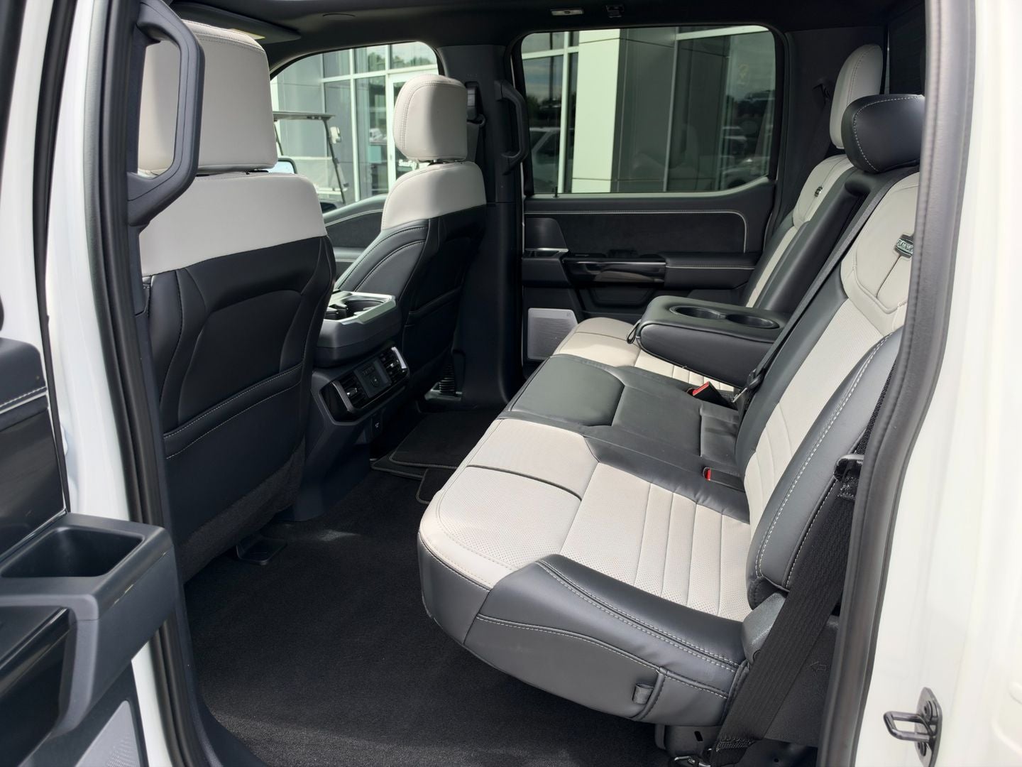 2025 Ford F-150 Lightning Platinum