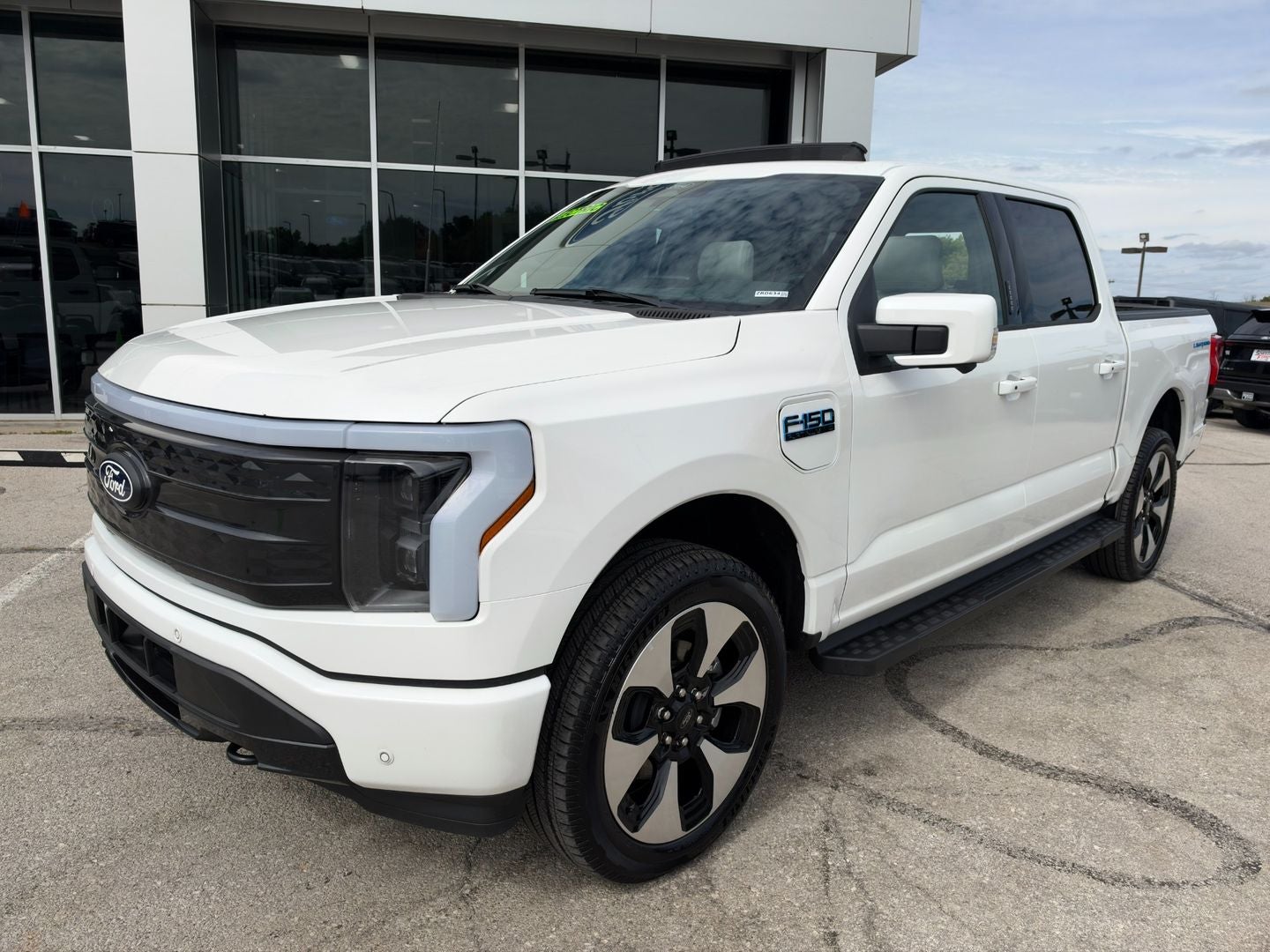 2025 Ford F-150 Lightning Platinum