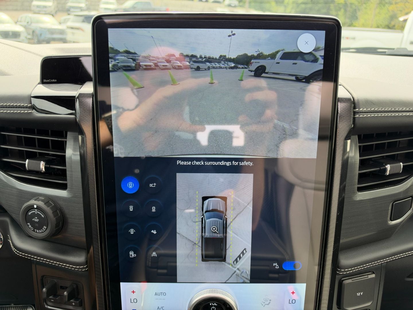 2025 Ford F-150 Lightning Platinum