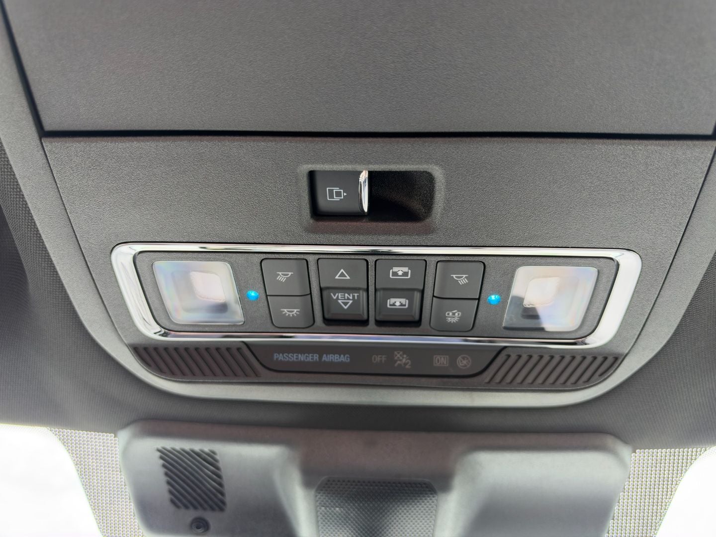 2025 Ford F-150 Lightning Platinum