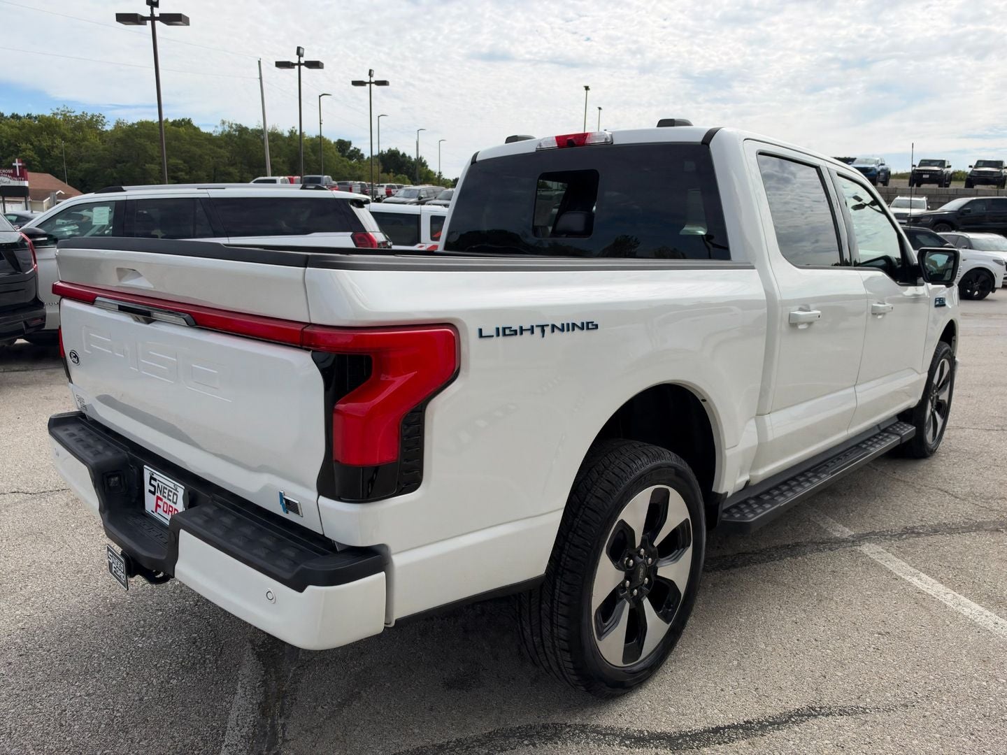 2025 Ford F-150 Lightning Platinum