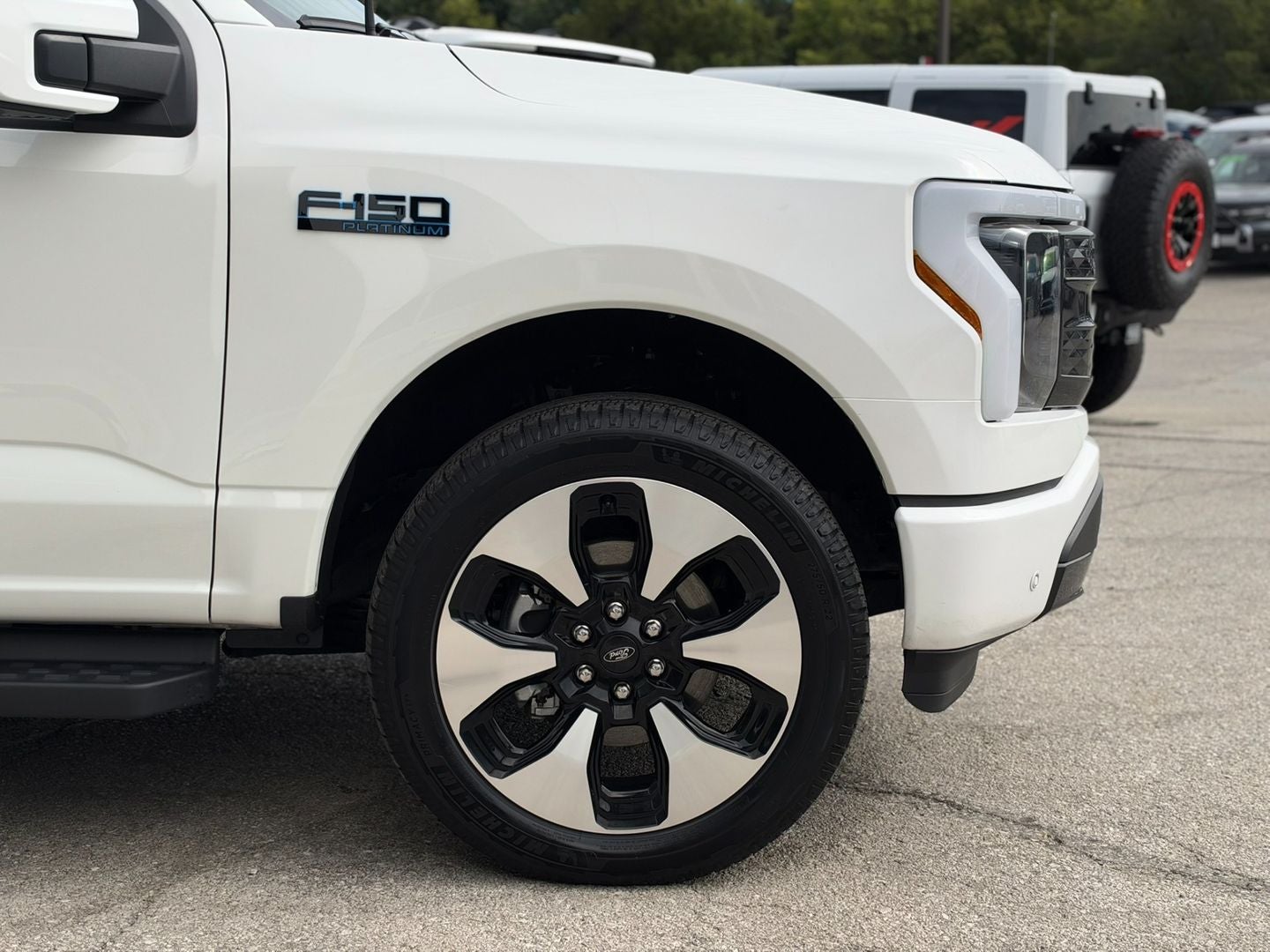 2025 Ford F-150 Lightning Platinum