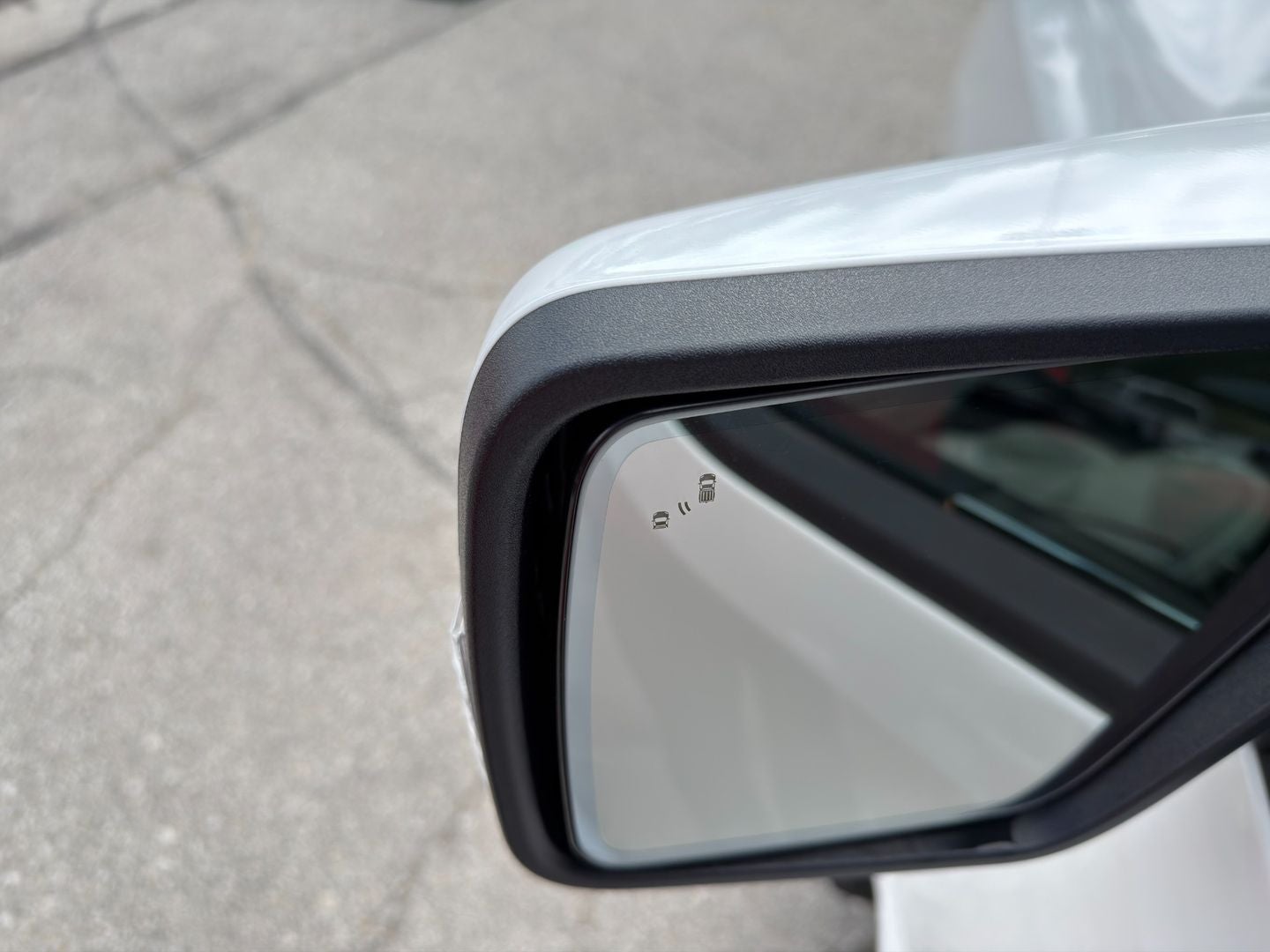 2025 Ford F-150 Lightning Platinum