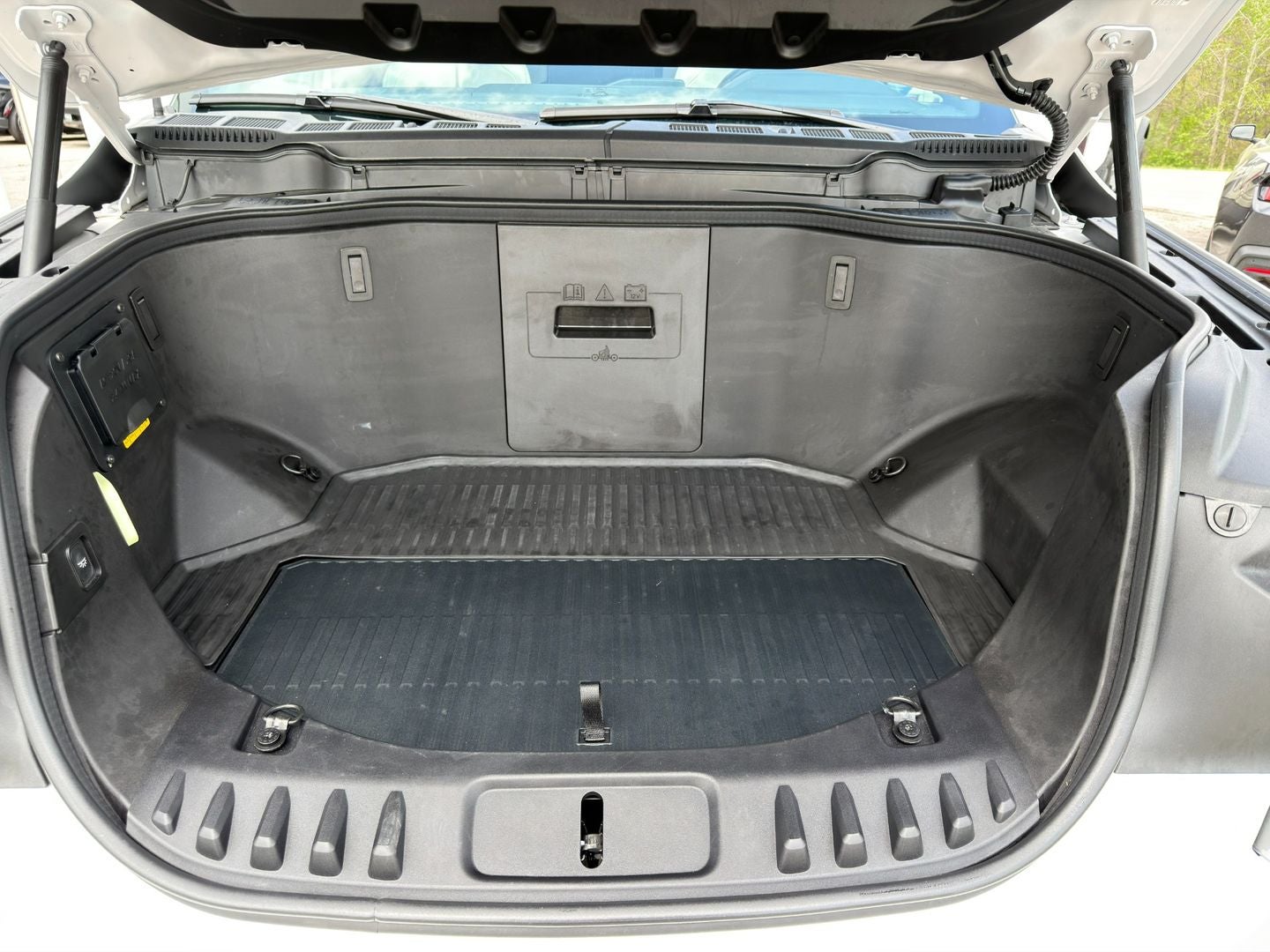 2025 Ford F-150 Lightning Platinum