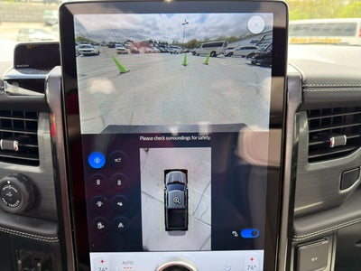 2025 Ford F-150 Lightning Platinum