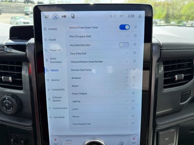 2025 Ford F-150 Lightning Platinum