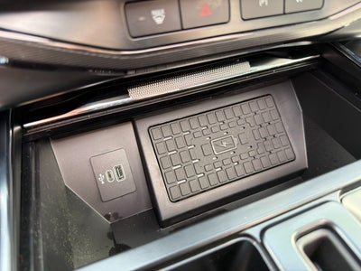 2025 Ford F-150 Lightning Platinum