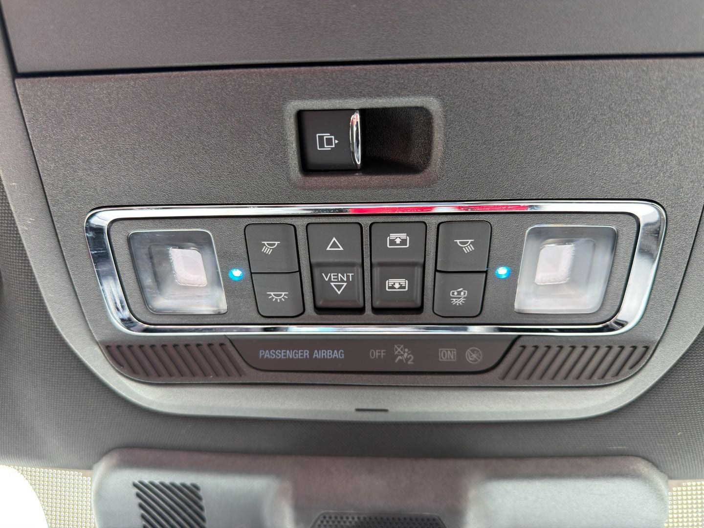 2025 Ford F-150 Lightning Platinum