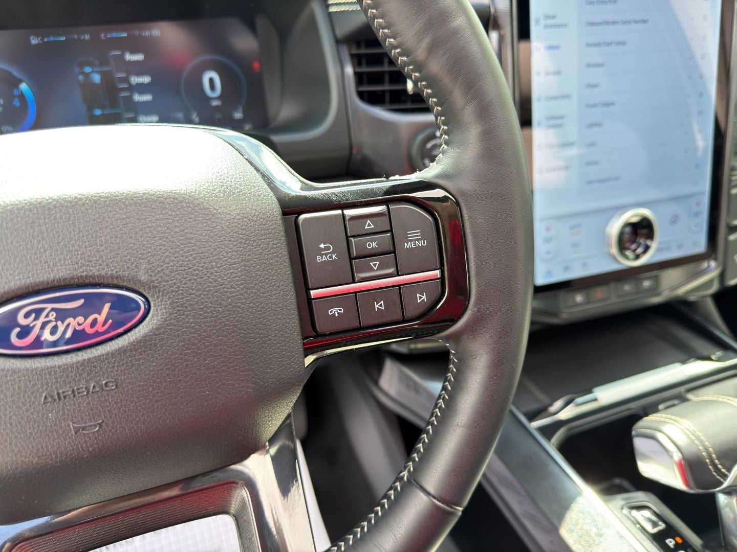 2025 Ford F-150 Lightning Platinum