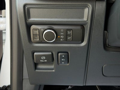 2025 Ford F-150 Lightning Platinum