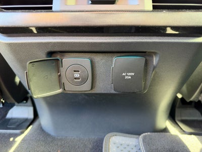 2024 Ford F-150 Lightning Platinum