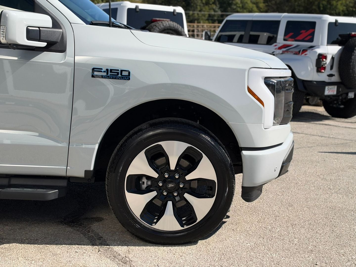 2024 Ford F-150 Lightning Platinum