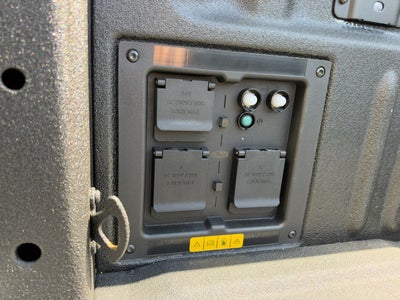 2025 Ford F-150 Lightning Platinum