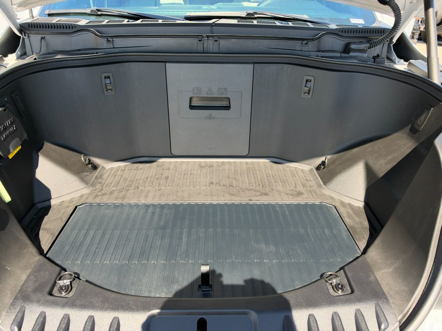 2025 Ford F-150 Lightning Platinum