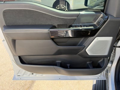 2025 Ford F-150 Lightning Platinum