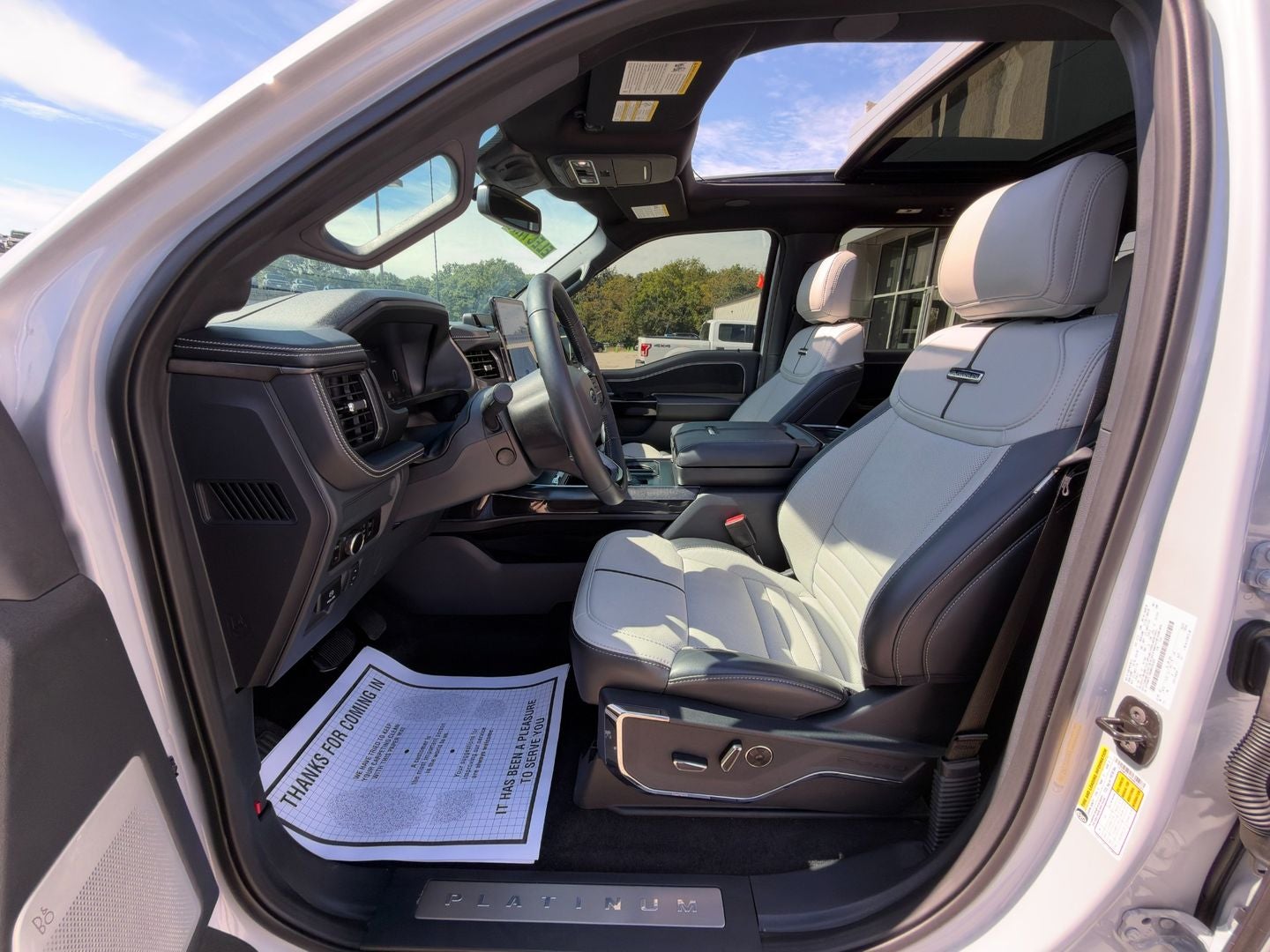 2025 Ford F-150 Lightning Platinum