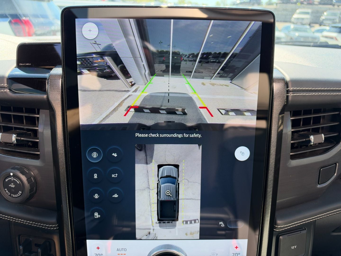 2025 Ford F-150 Lightning Platinum