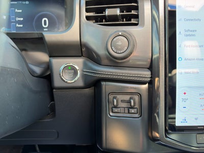 2025 Ford F-150 Lightning Platinum