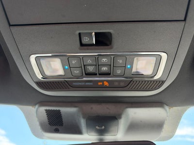 2025 Ford F-150 Lightning Platinum