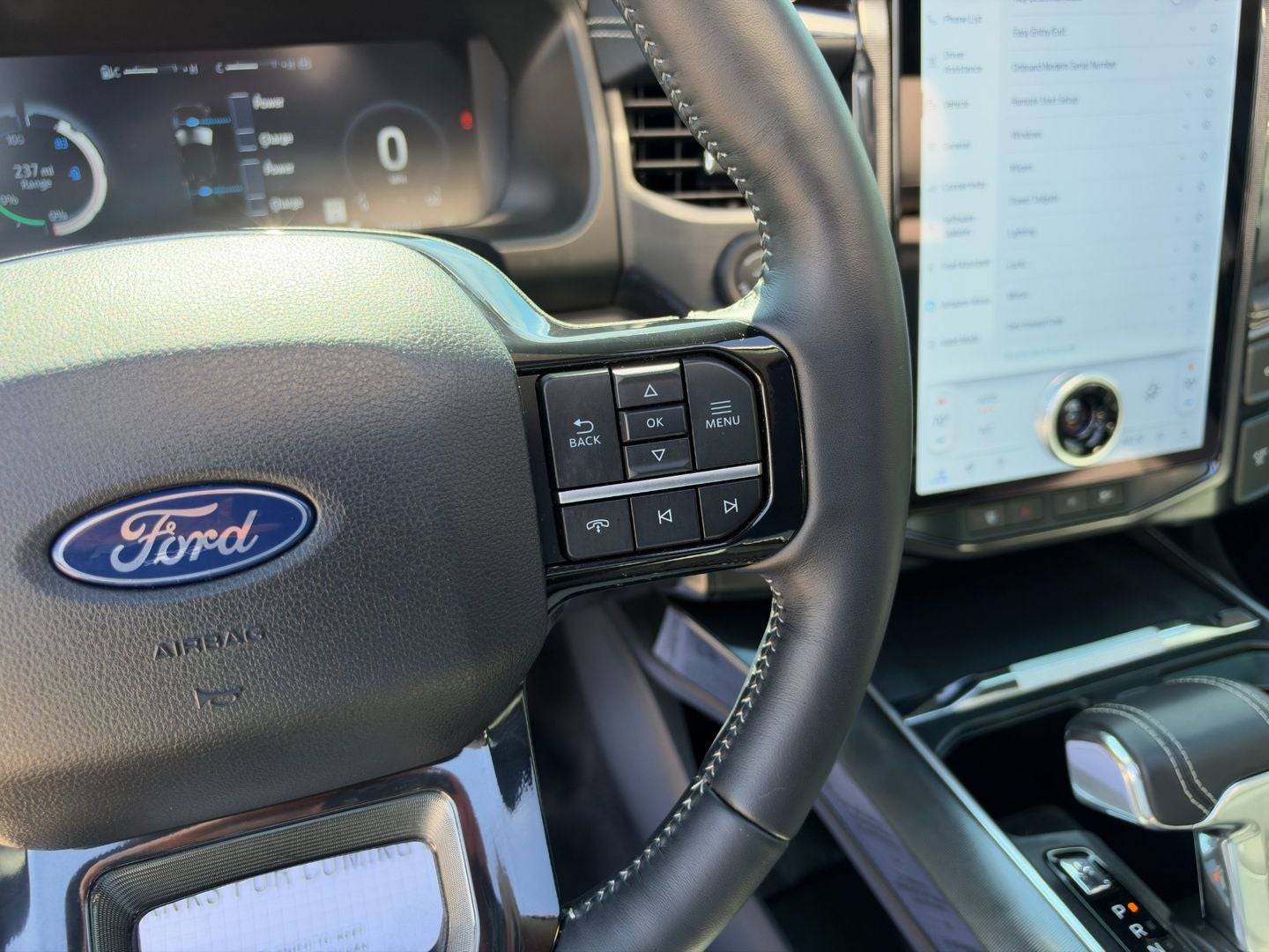 2025 Ford F-150 Lightning Platinum