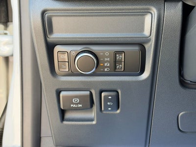 2025 Ford F-150 Lightning Platinum