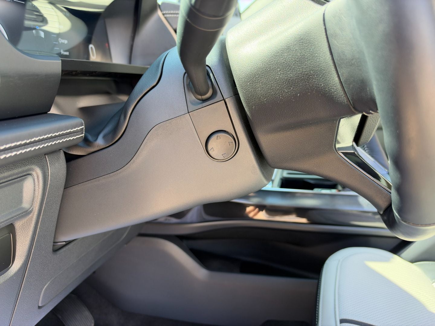 2025 Ford F-150 Lightning Platinum