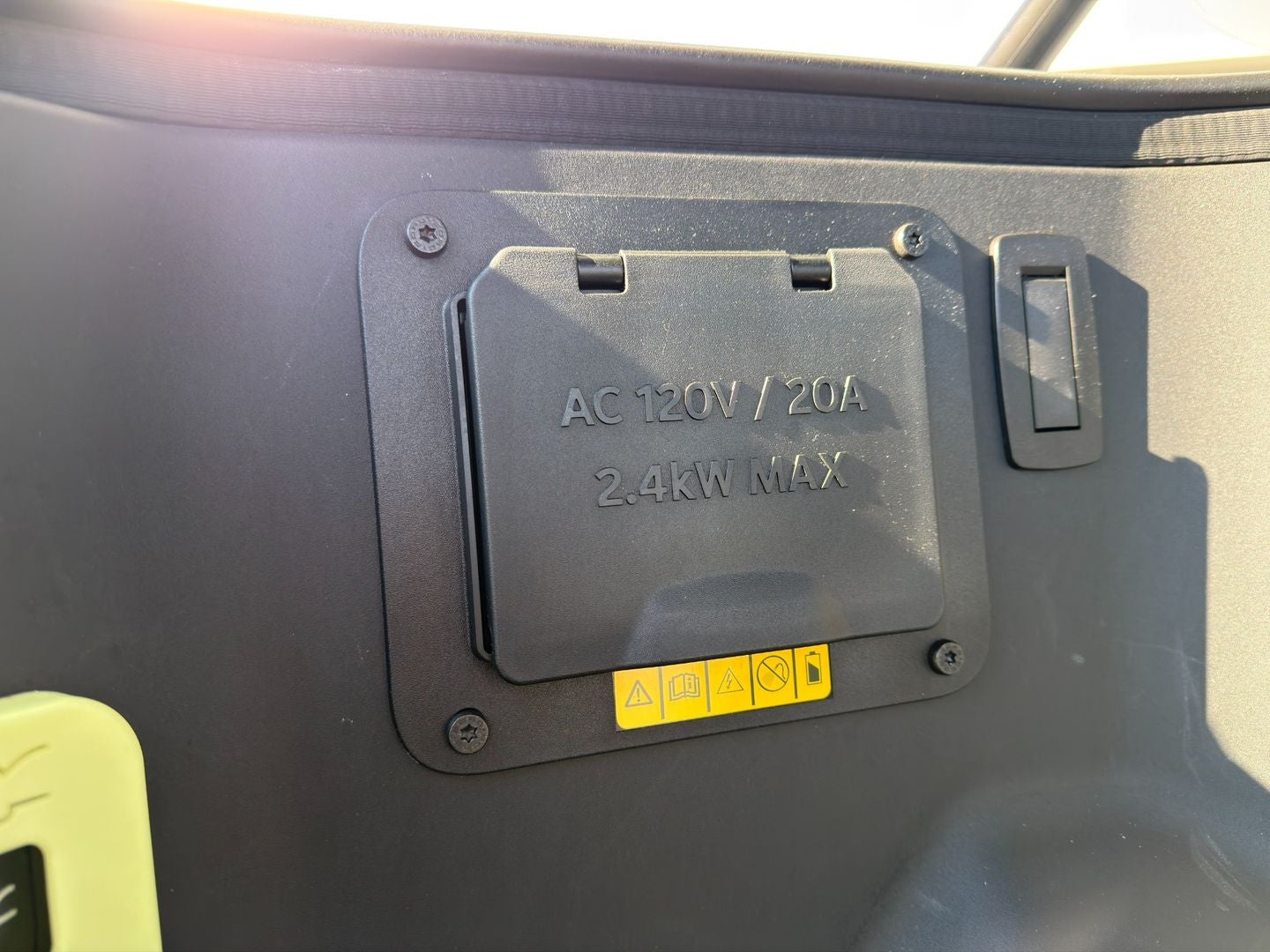 2024 Ford F-150 Lightning Platinum