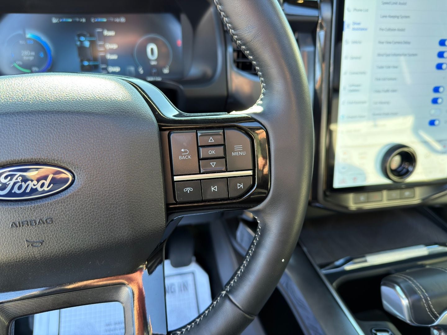 2024 Ford F-150 Lightning Platinum