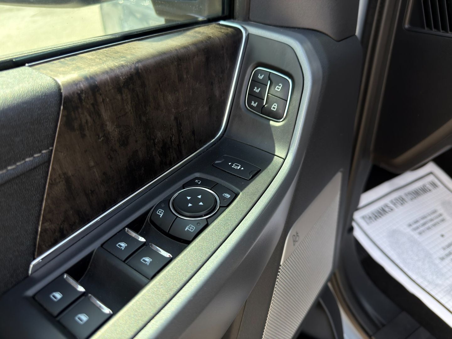 2024 Ford Super Duty F-250 SRW Lariat 4X4