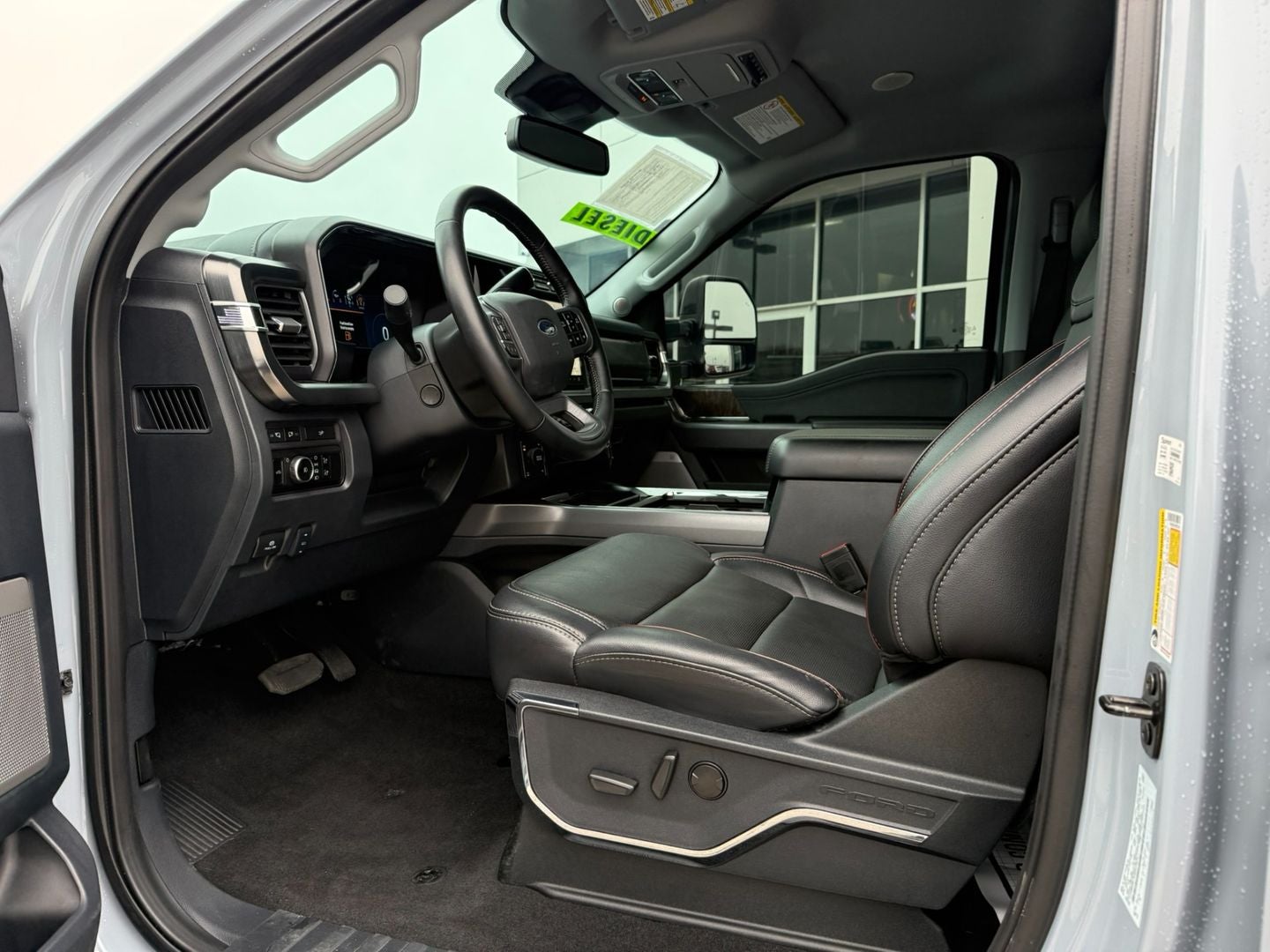 2024 Ford Super Duty F-250 SRW Lariat 4X4