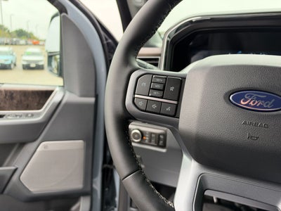2027 Ford Super Duty F-350 SRW F-350® Lariat®