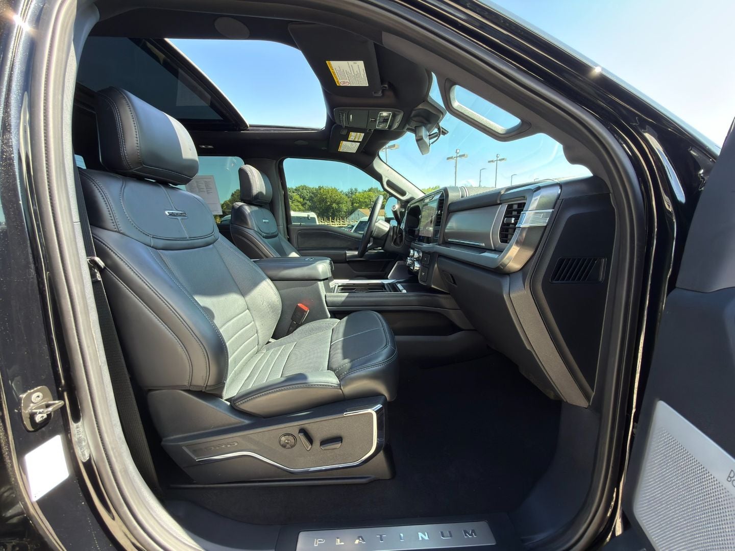2025 Ford Super Duty F-350 SRW Platinum 4X4